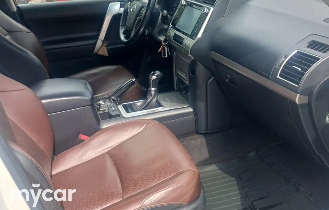 Toyota Land Cruiser Prado 2018