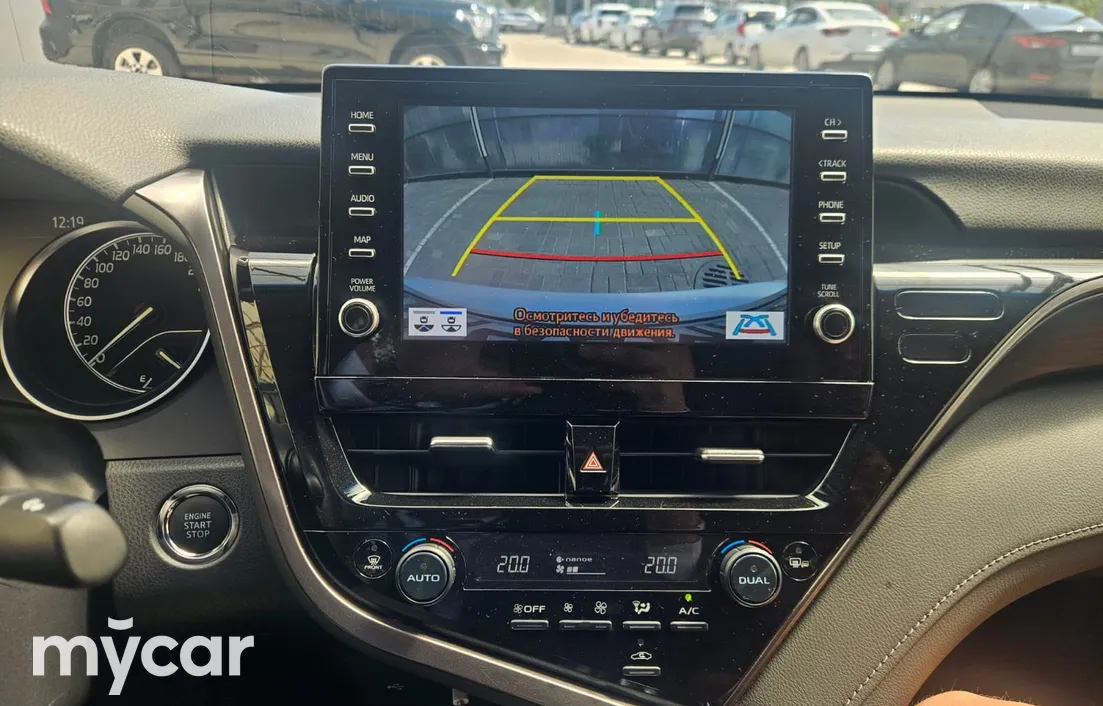 Toyota Camry 2023