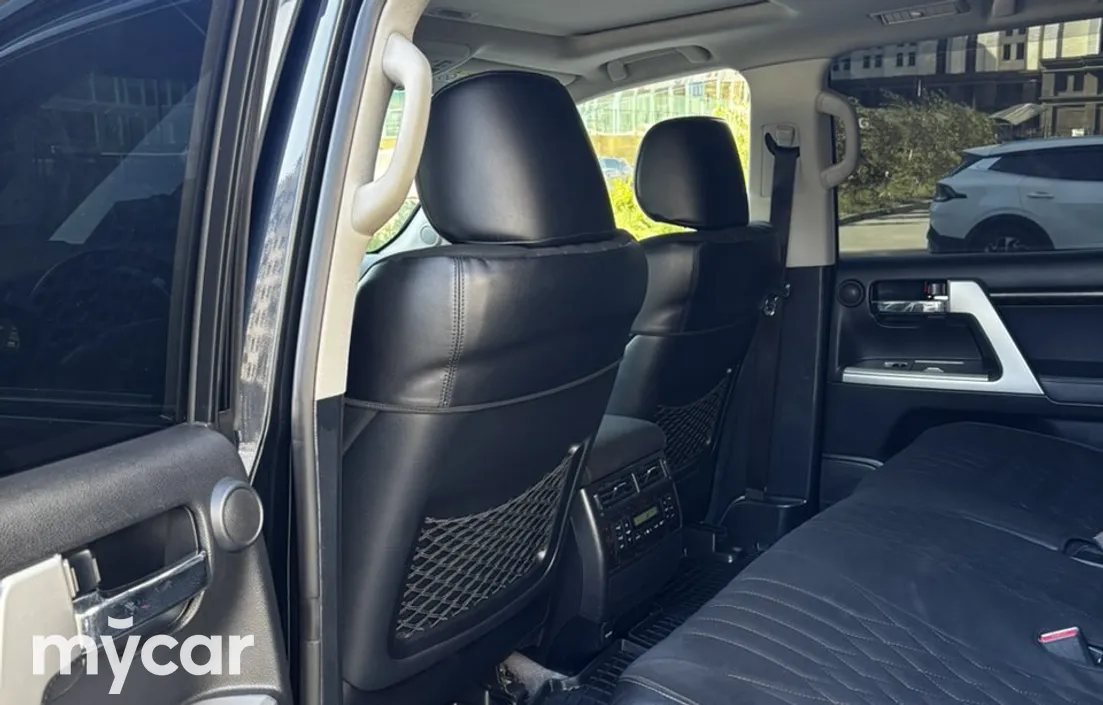 Toyota Land Cruiser 2014