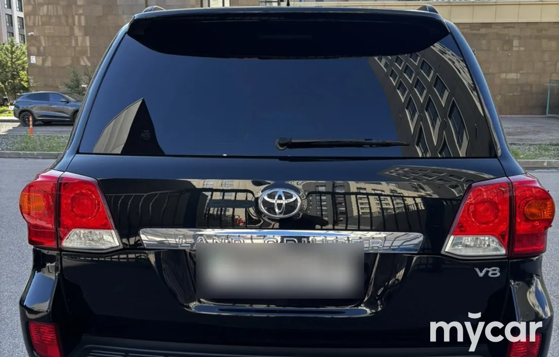 Toyota Land Cruiser 2014