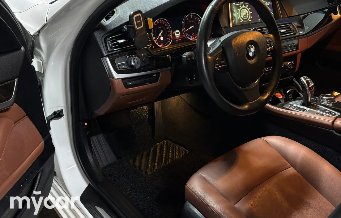 BMW 5 серия 2015