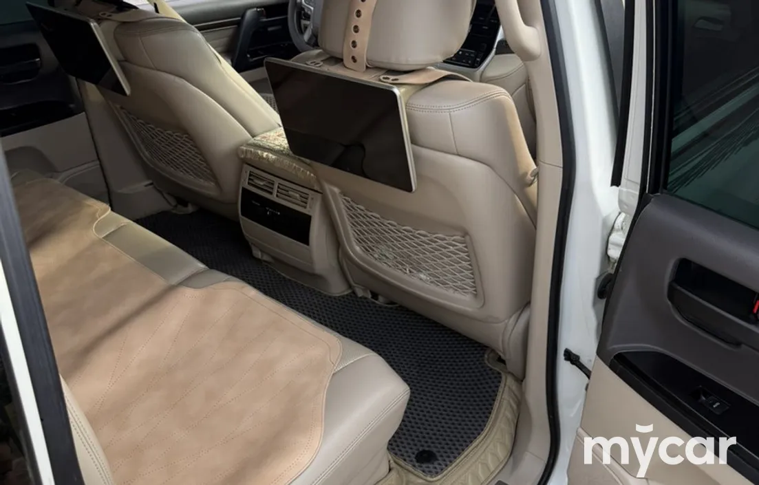 Toyota Land Cruiser 2020