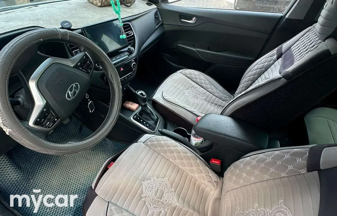 Hyundai Accent 2021