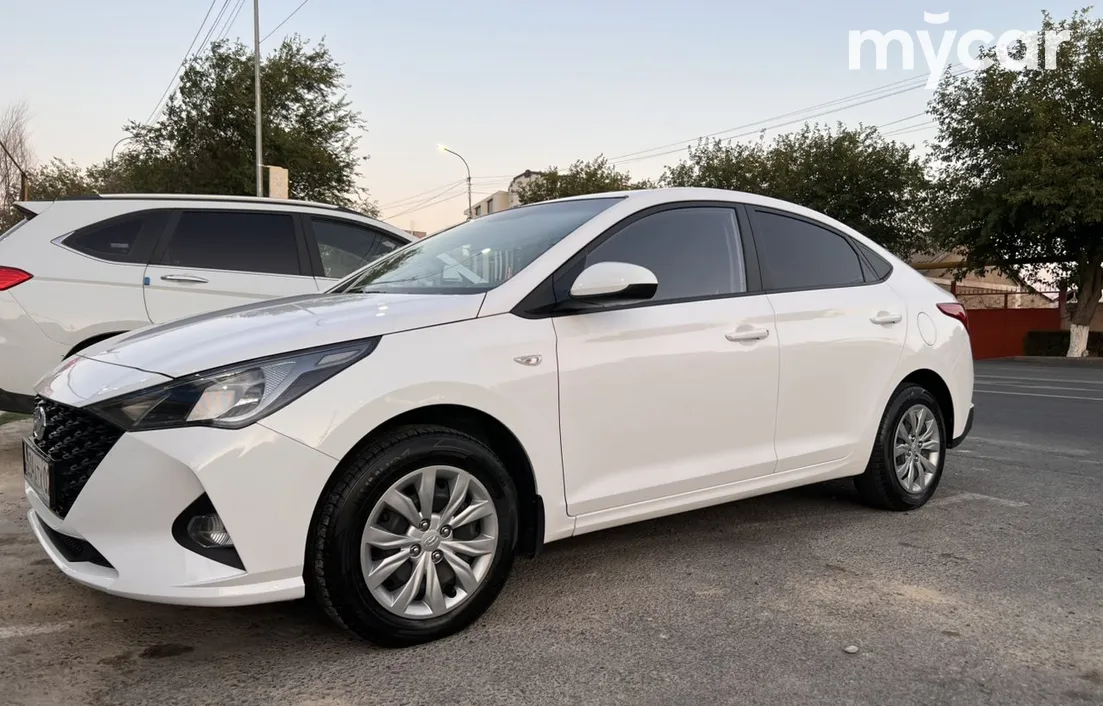 Hyundai Accent 2023