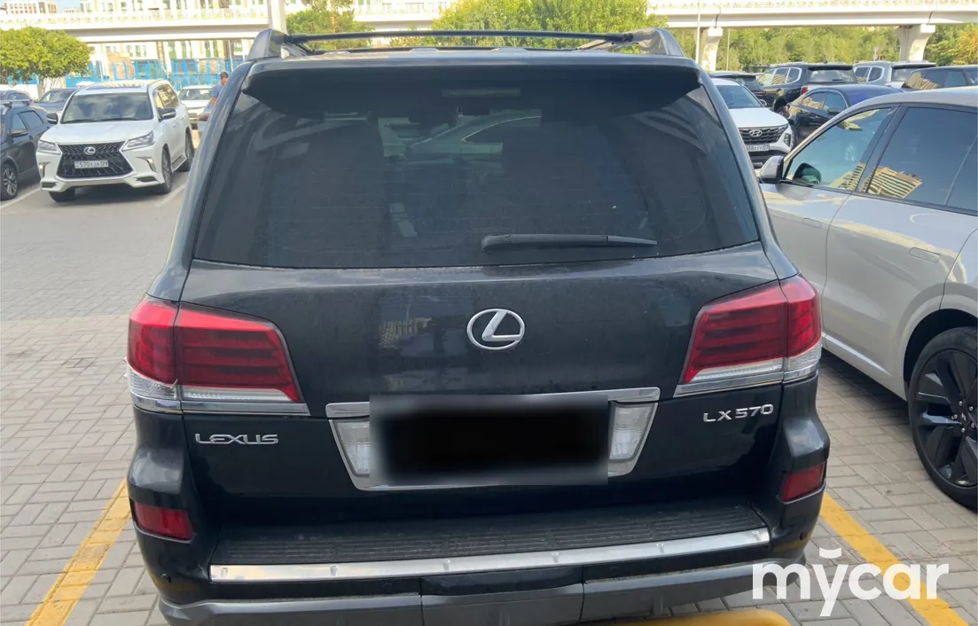 Lexus LX 2012