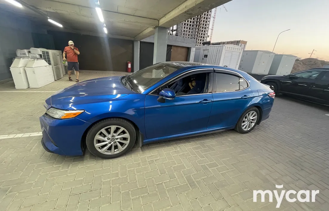 Toyota Camry 2019