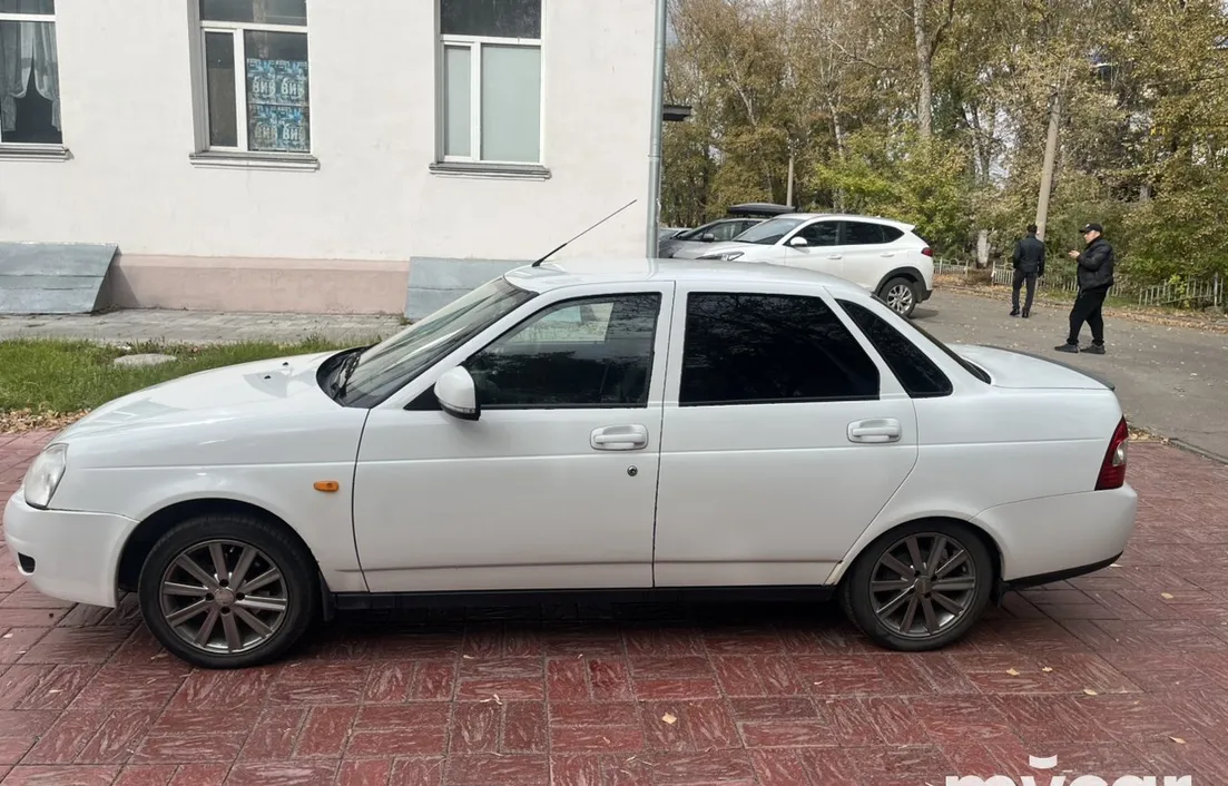 LADA Priora 2015