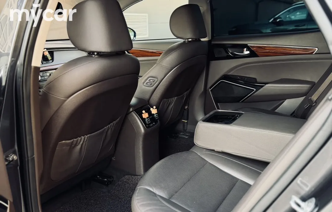 Kia K7 2017