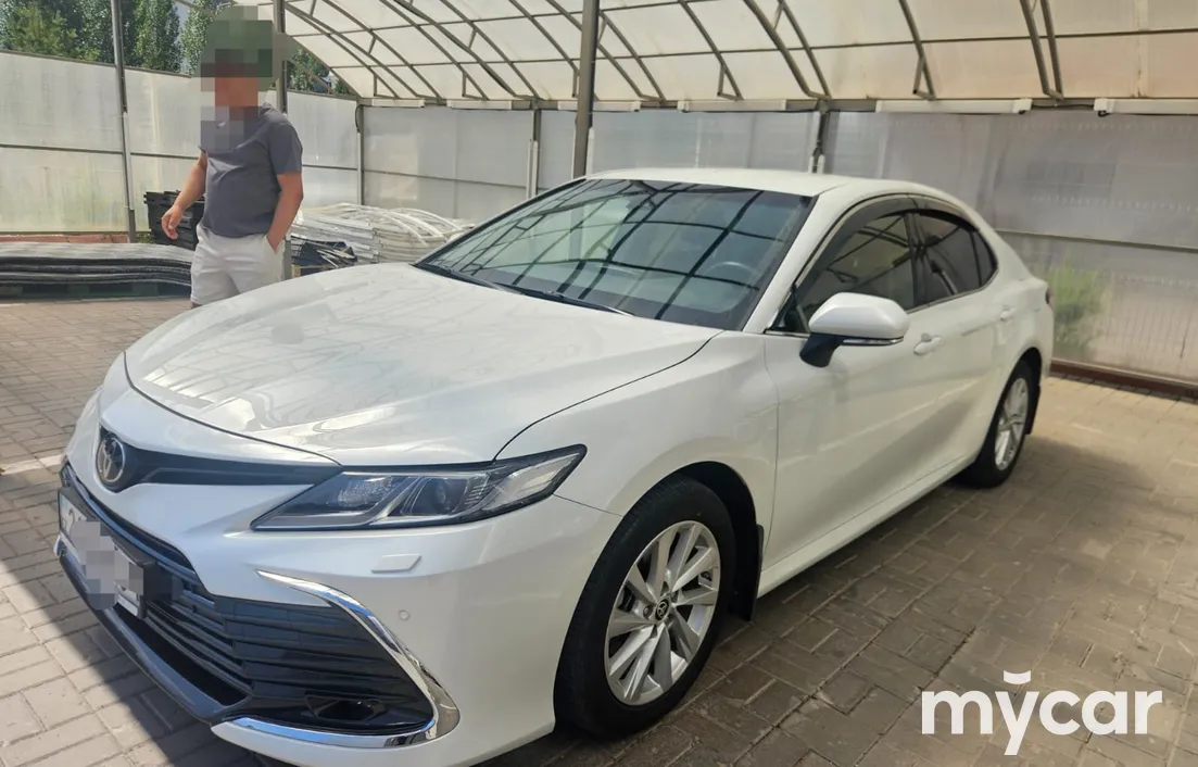 Toyota Camry 2023