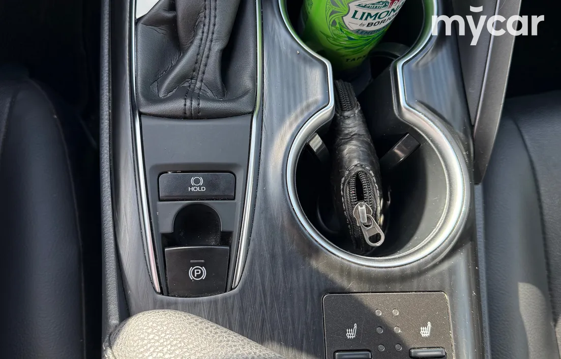 Toyota Camry 2023