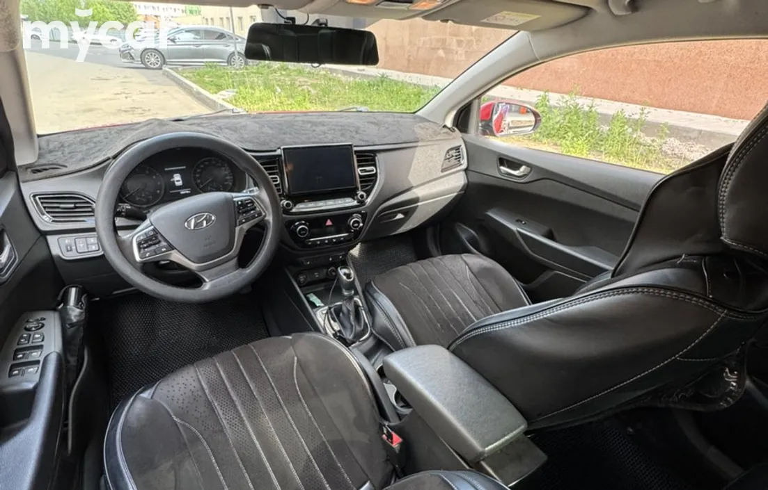 Hyundai Accent 2021
