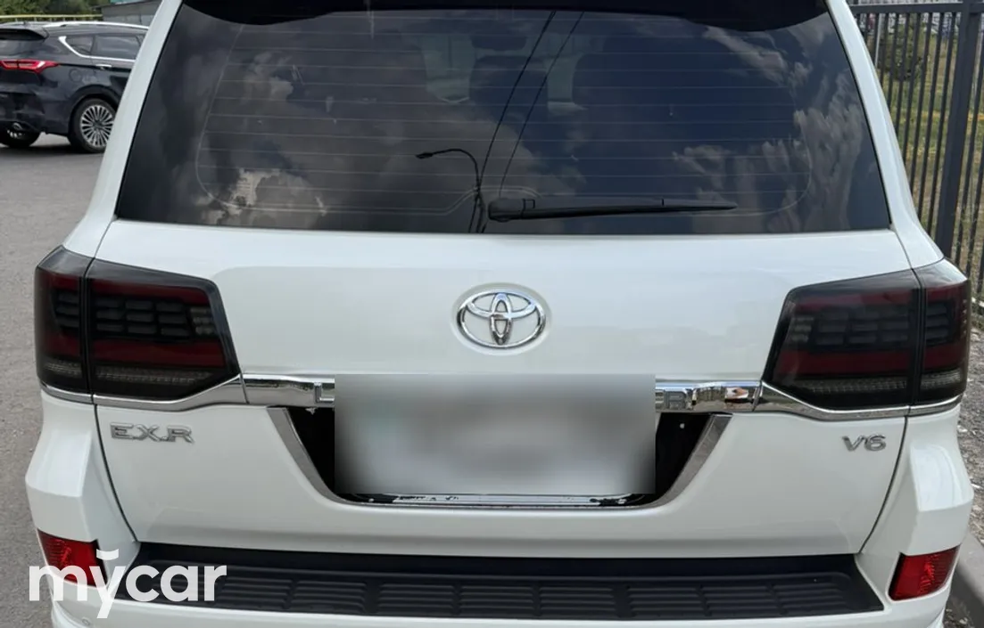 Toyota Land Cruiser 2020
