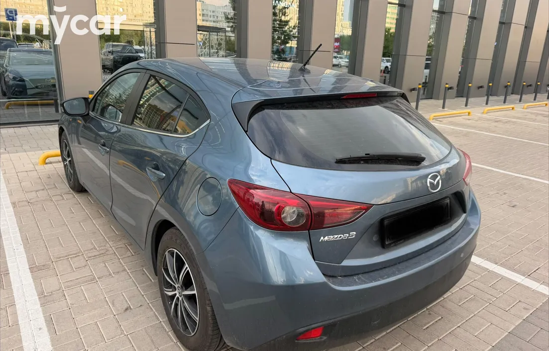 Mazda 3 2015
