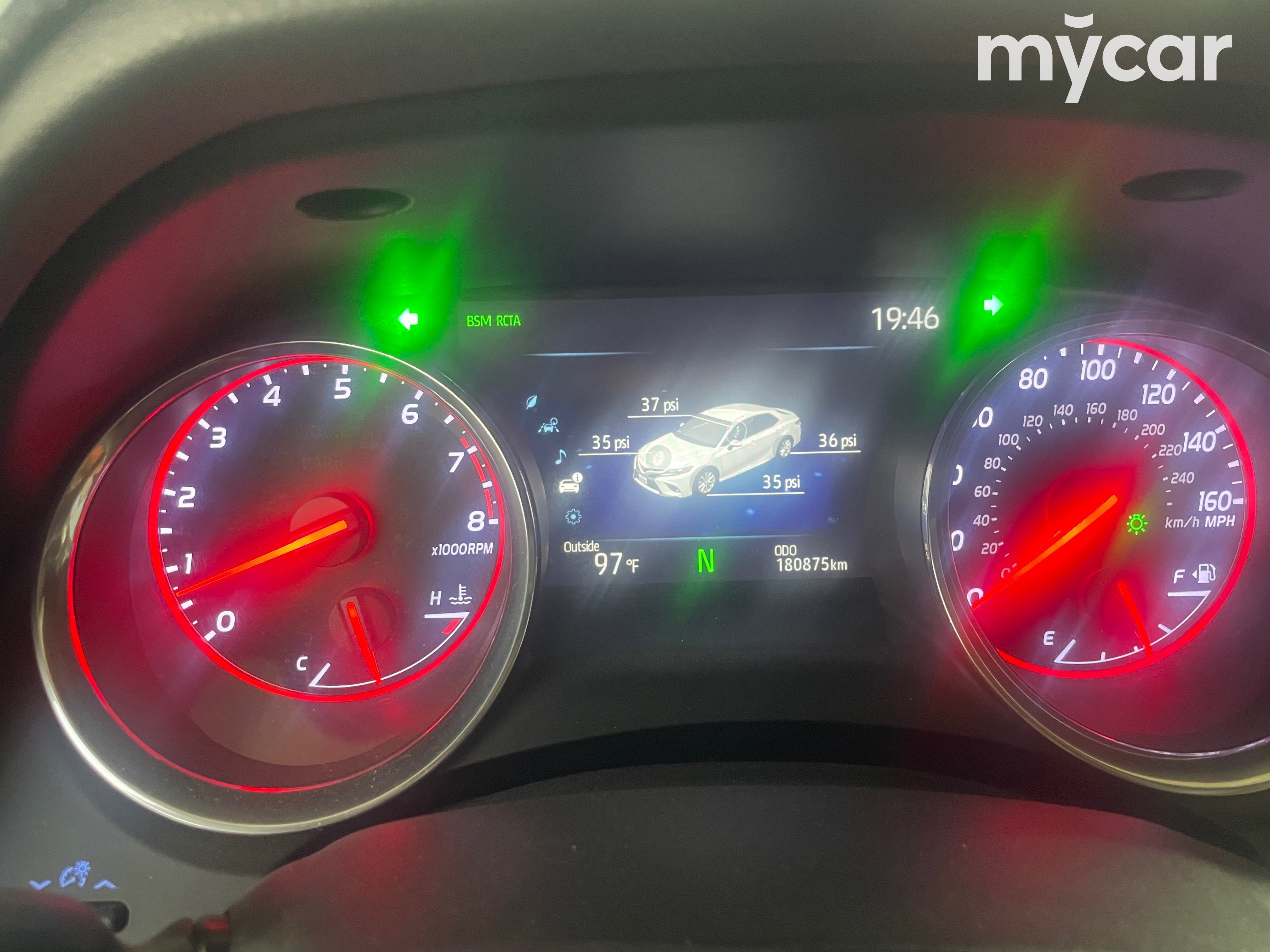 Toyota Camry 2019