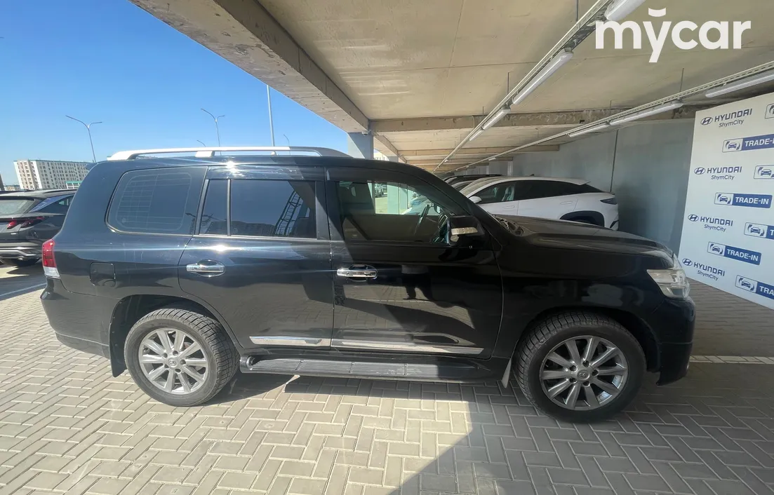 Toyota Land Cruiser 2010