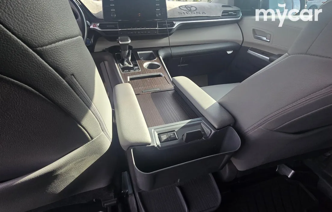 Toyota Sienna 2020