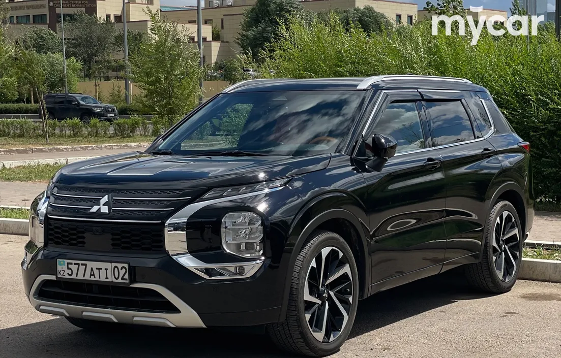 Mitsubishi Outlander 2023