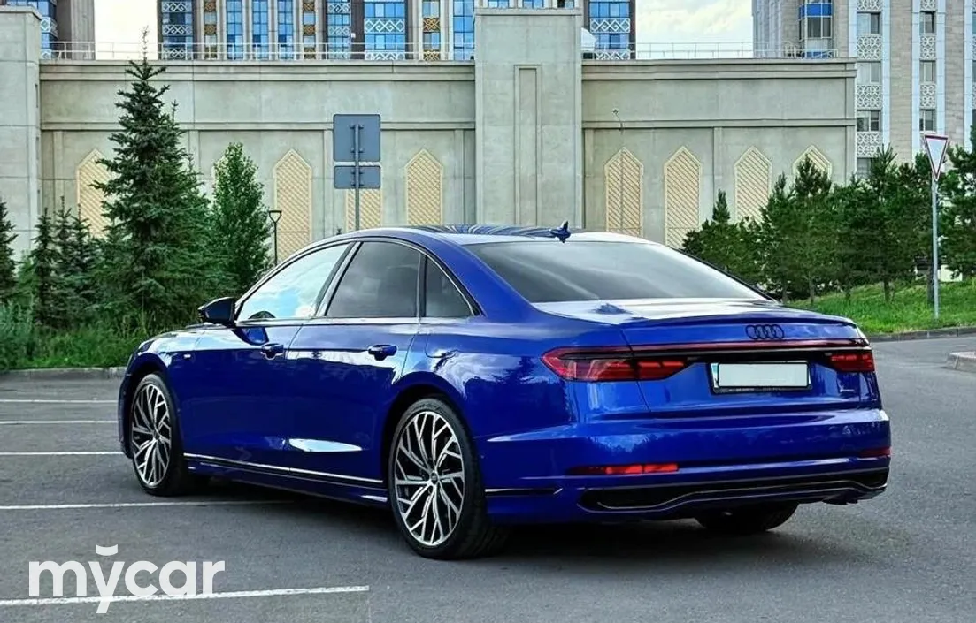 Audi A8 2023