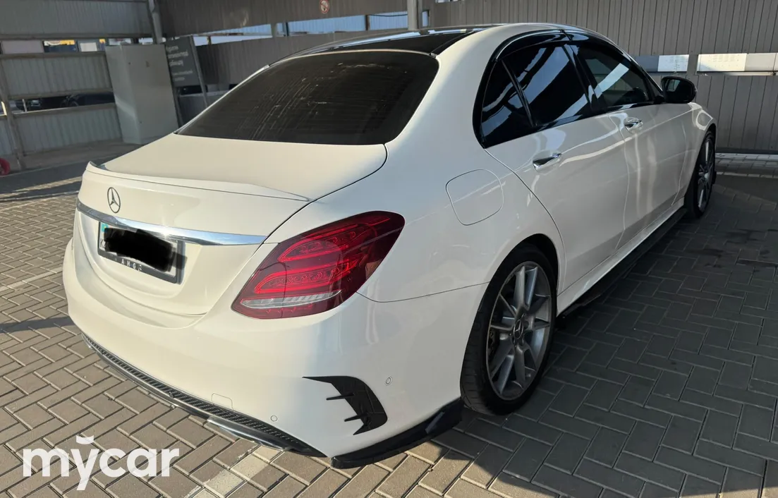 Mercedes-Benz C-Класс 2016
