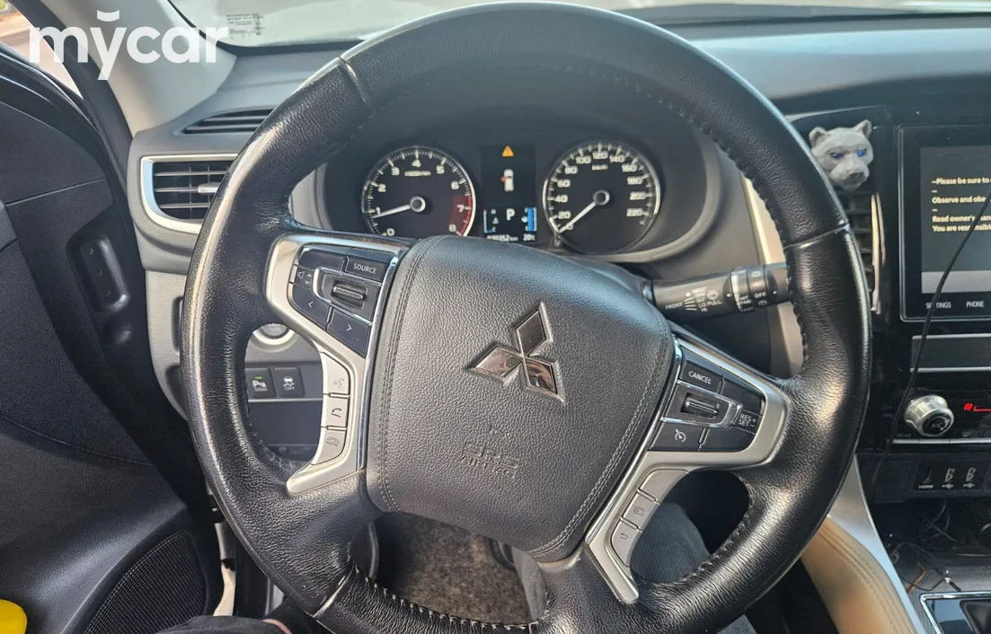 Mitsubishi Montero Sport 2023