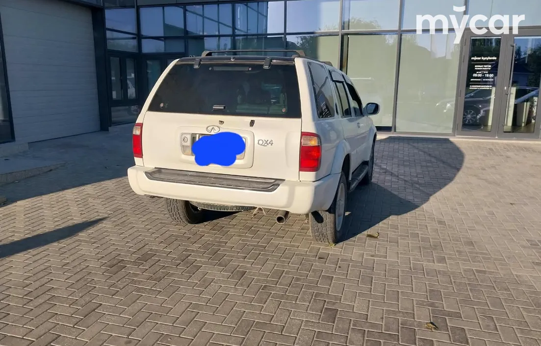 Infiniti QX4 2001