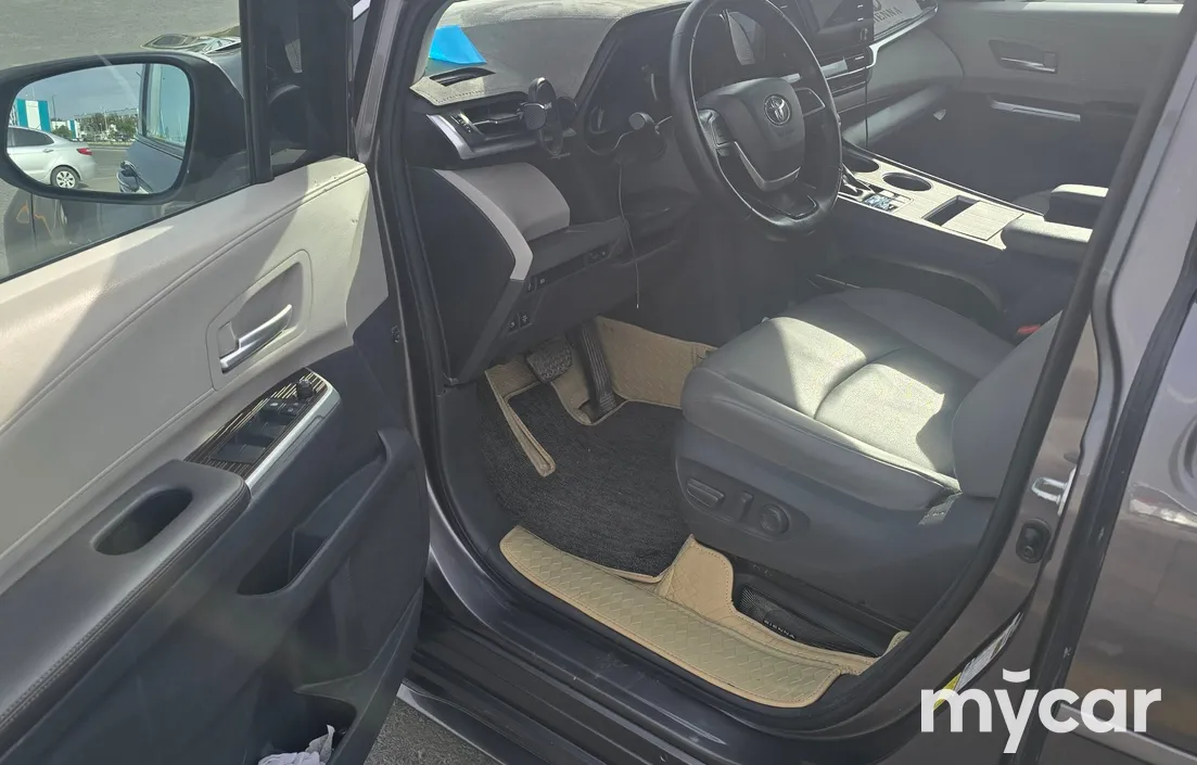Toyota Sienna 2020