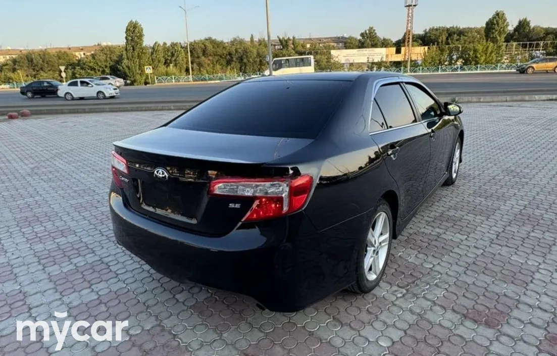 Toyota Camry 2012