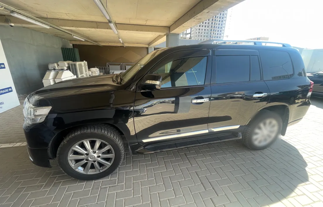 Toyota Land Cruiser 2010