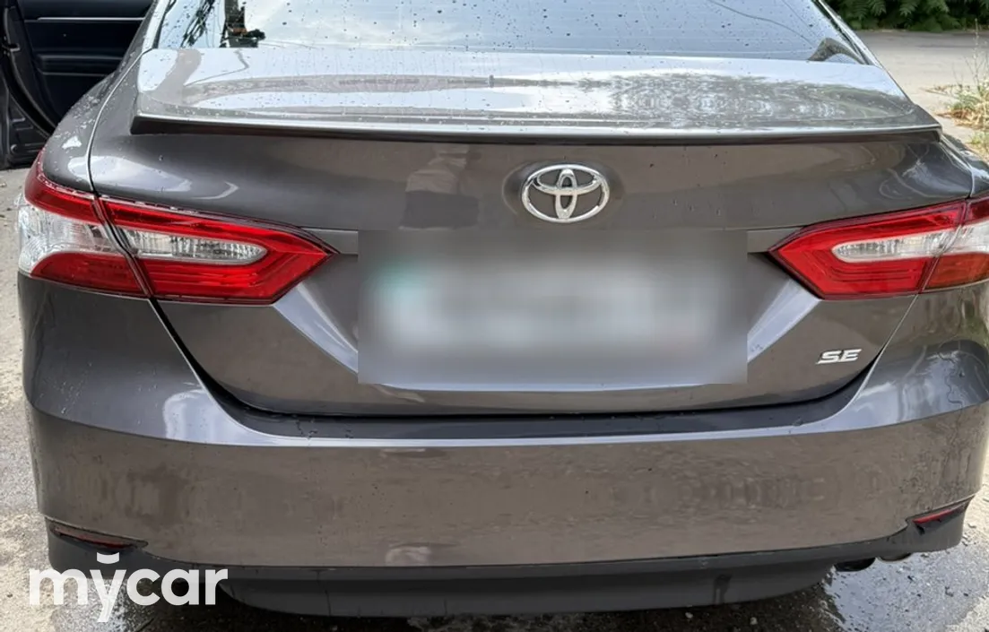 Toyota Camry 2019