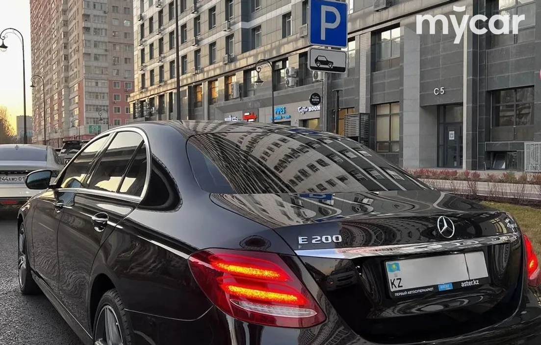 Mercedes-Benz E-Класс 2019
