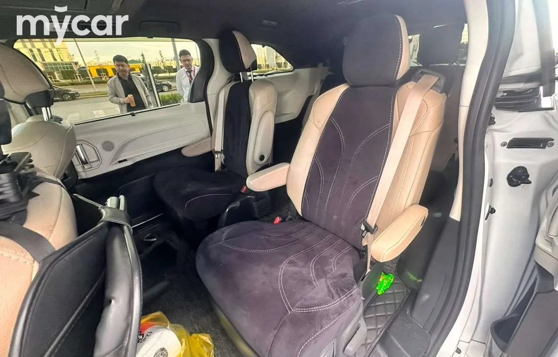 Toyota Sienna 2022