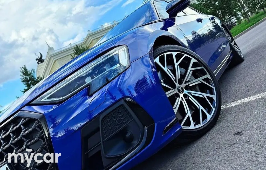 Audi A8 2023