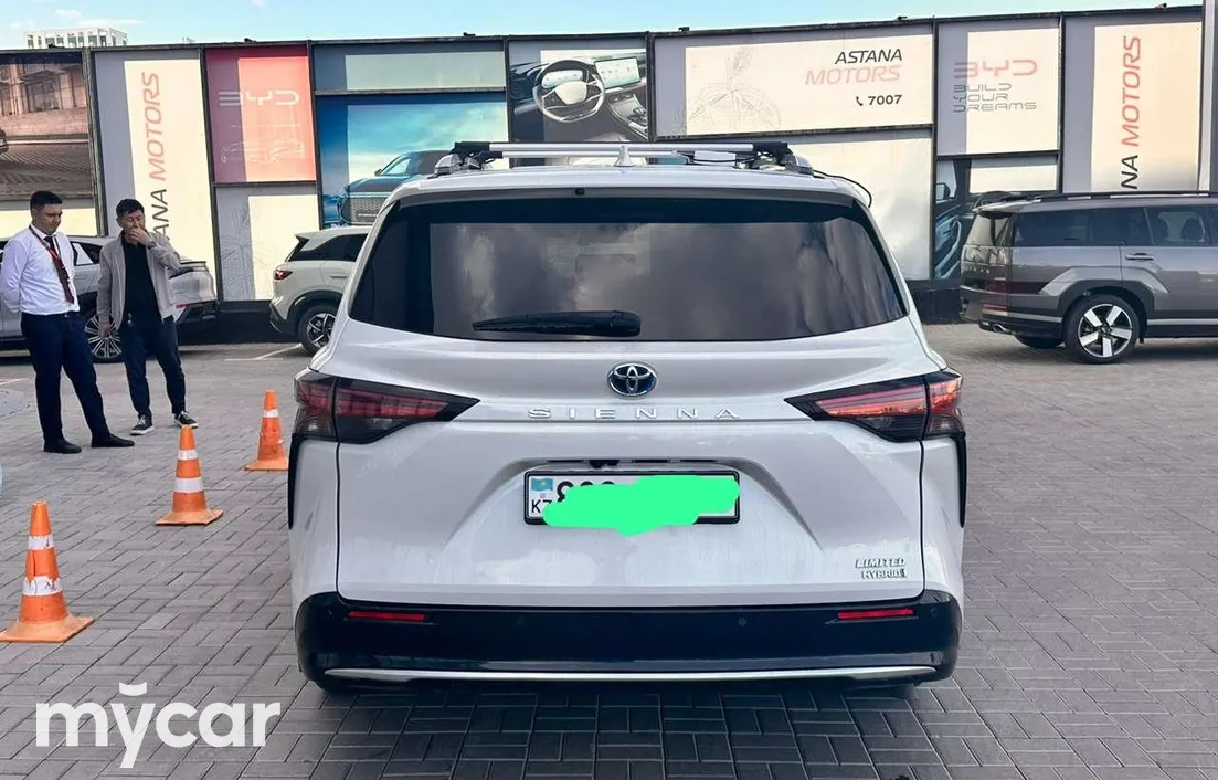 Toyota Sienna 2022