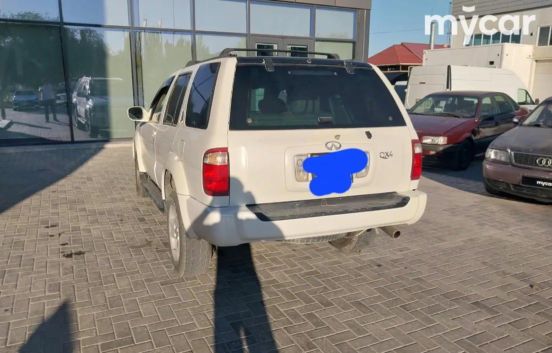 Infiniti QX4 2001