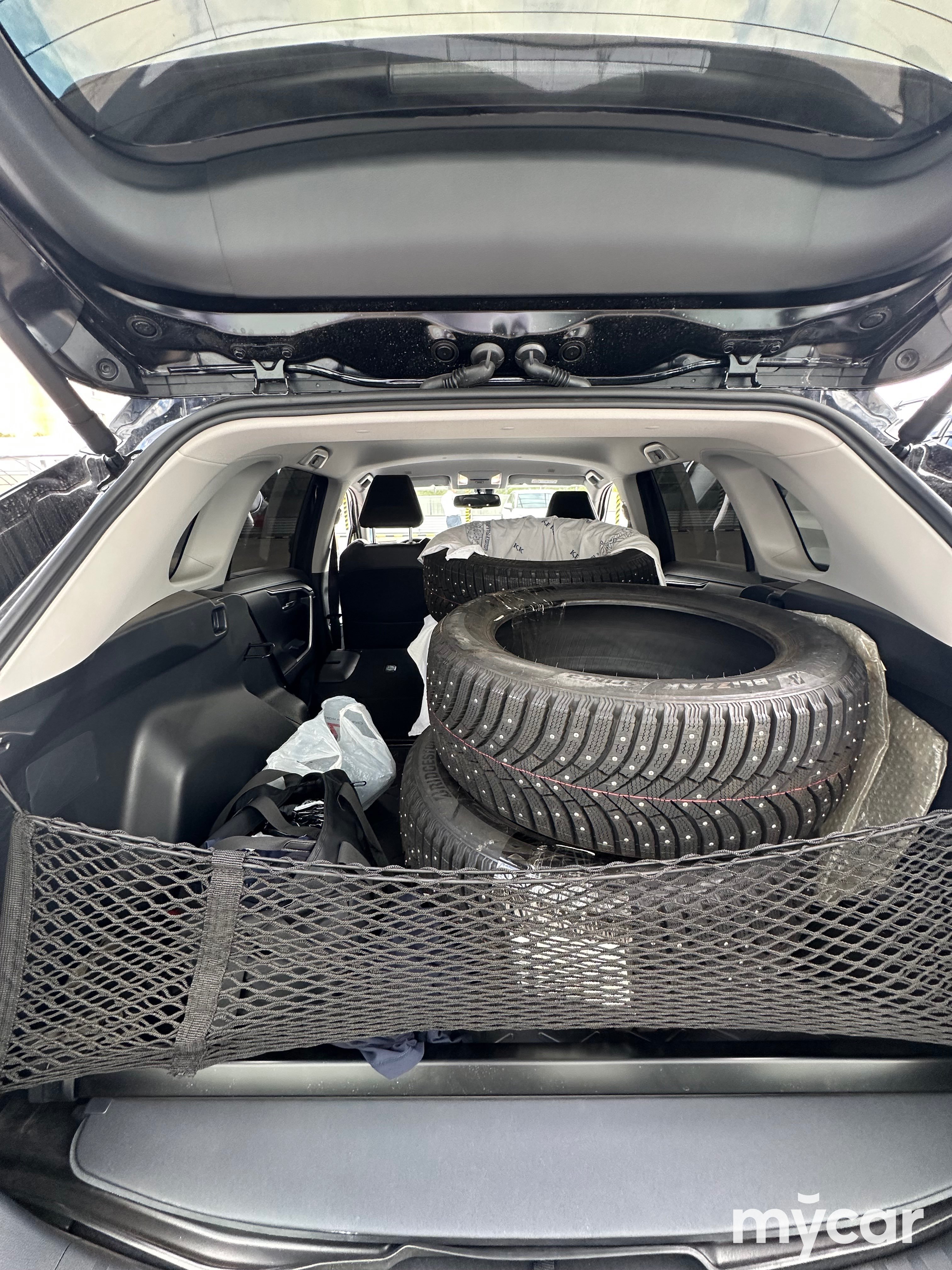 Toyota RAV4 2025