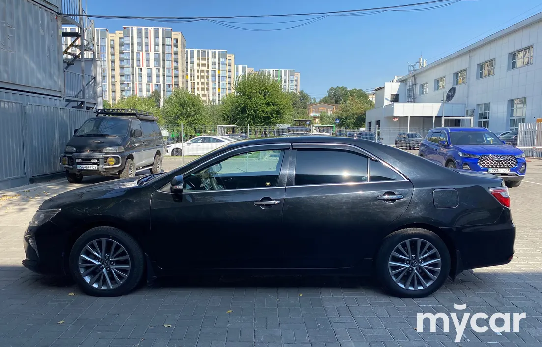 Toyota Camry 2017