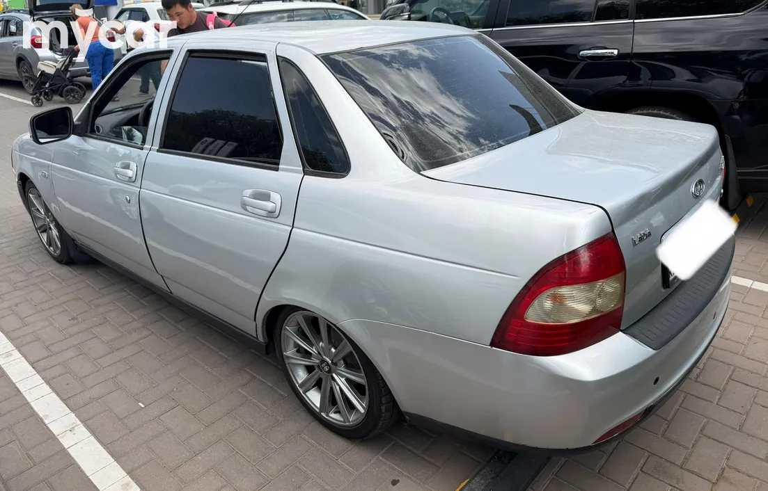 LADA Priora 2014
