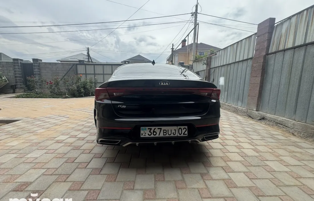 Kia K5 2021