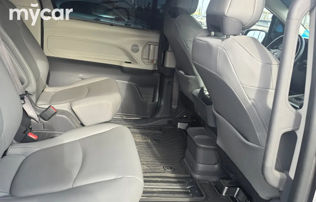 Toyota Sienna 2020