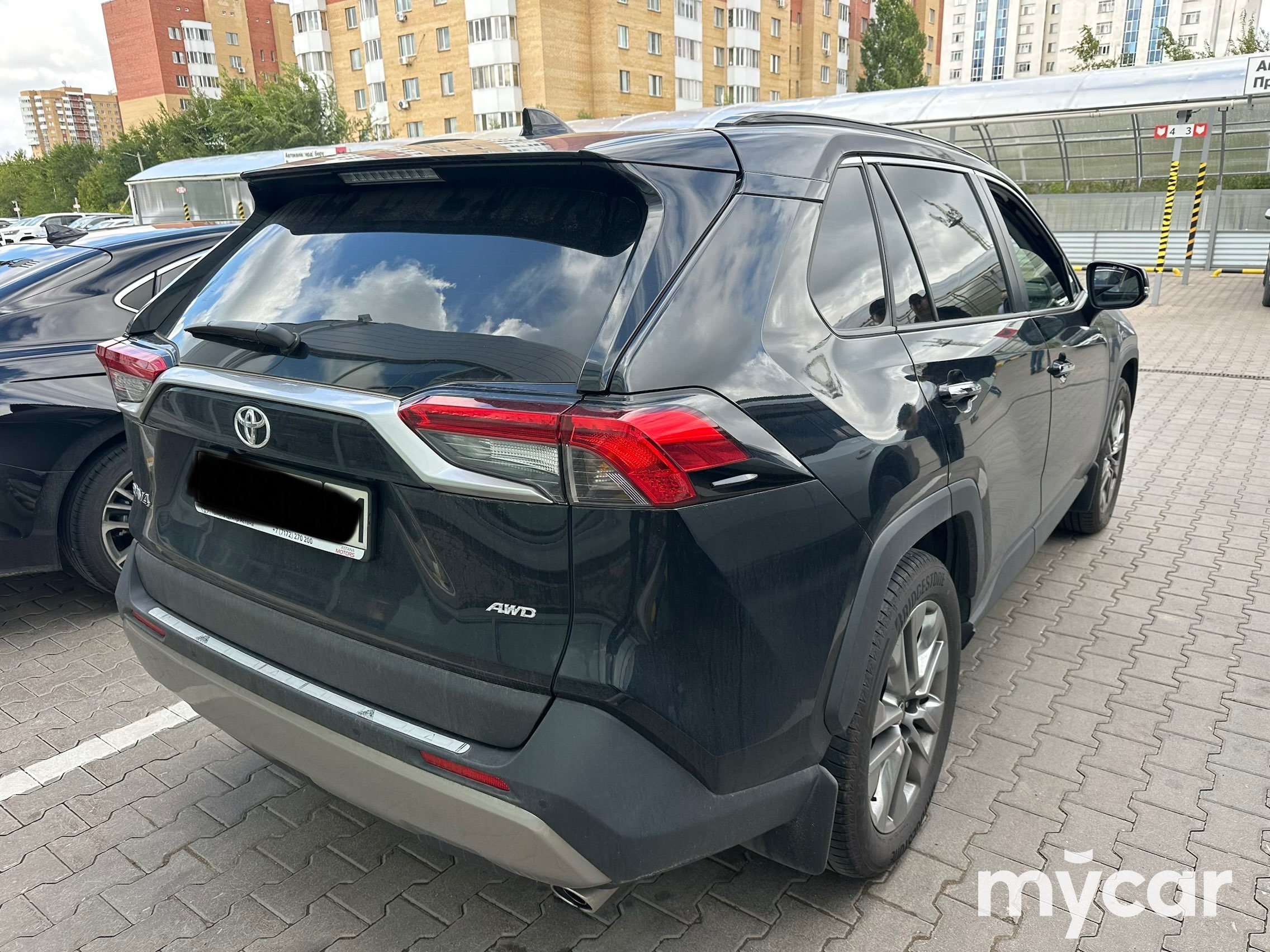 Toyota RAV4 2025