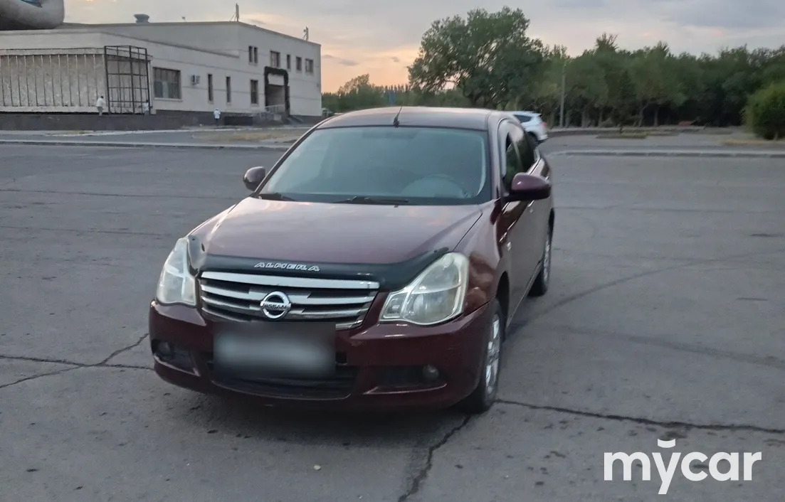Nissan Almera 2014