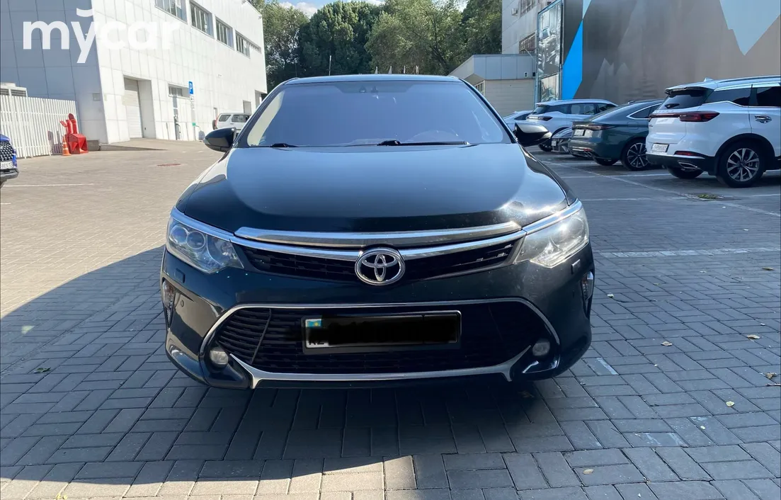Toyota Camry 2017