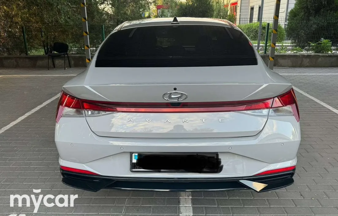 Hyundai Avante 2022