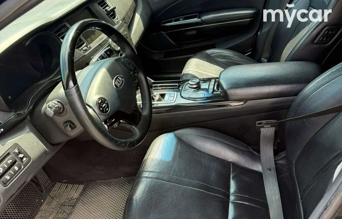Kia Quoris 2013