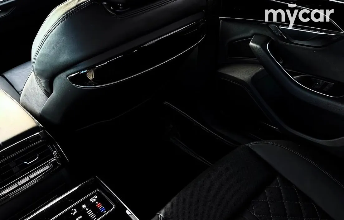 Audi A8 2023