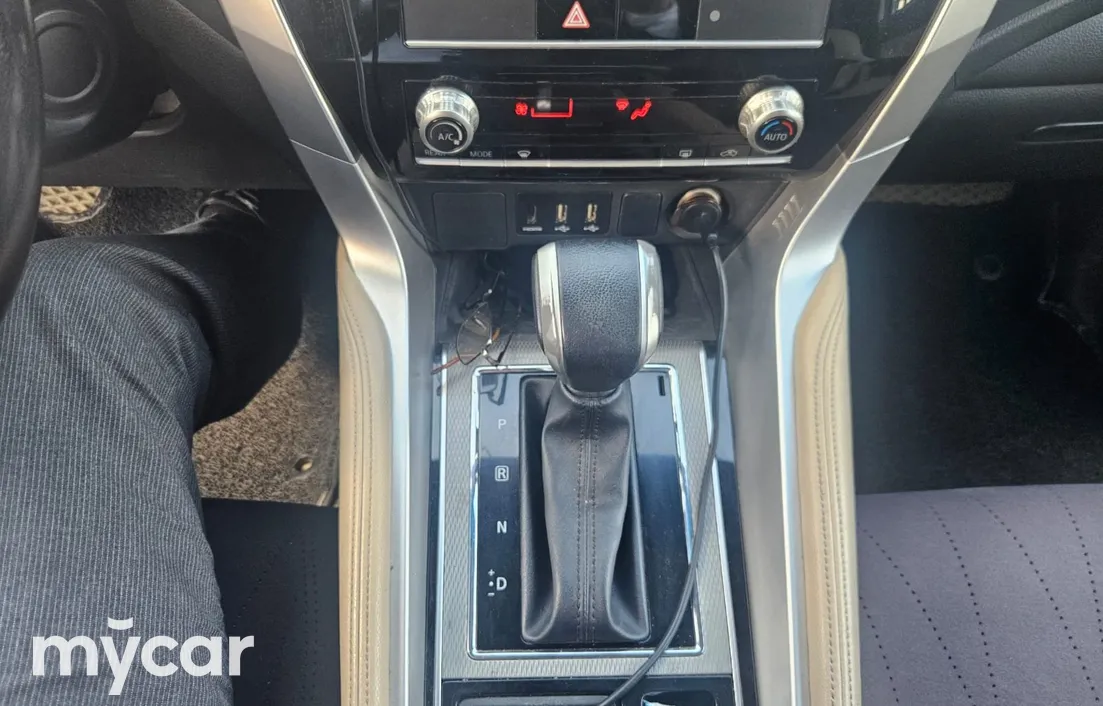 Mitsubishi Montero Sport 2023
