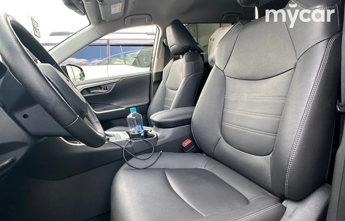 Toyota RAV4 2025