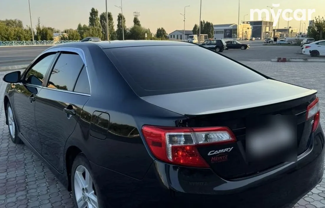 Toyota Camry 2012