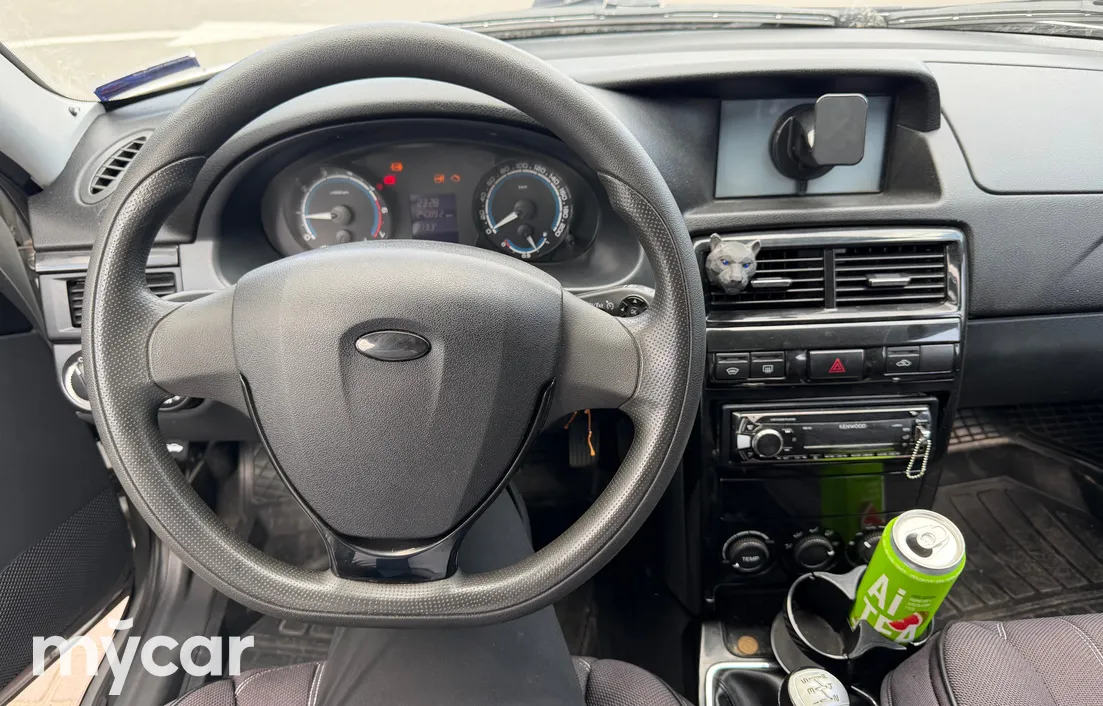 LADA Priora 2014