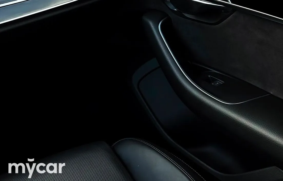 Audi A8 2023